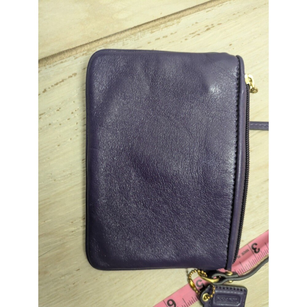 Coach Wristlet Wallet Purple Plum Leather Excellent - Picture 7 of 8
